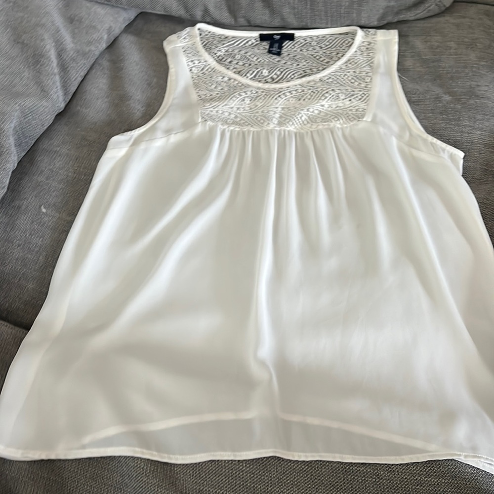 Flowy lacy too tank top